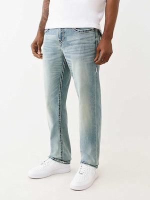 TRUE RELIGION JEANS RICKY ROPE STITCH FLAP 34IN RHYTHM RUSH LIGHT WASH